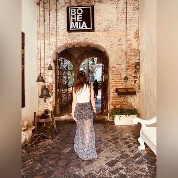 Meet your Posher, Sarah Catherine! - Picture 3 of 6